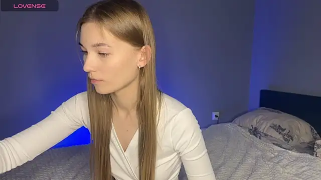 Snapshot of maria_plaudice chatting on March 6, 3:13 pm maria plaudice online show from March 6, 3:13 pm
