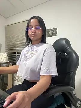 my cam online show from February 12, 1:52 am