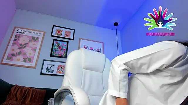 nina  dixon online show from February 28, 11:23 pm