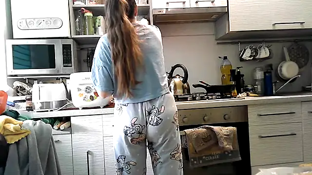 Misssweet s online show from February 25, 5:30 am