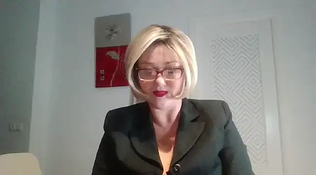 Snapshot of Luzia-Sal chatting on January 30, 10:30 pm Luzia-Sal online show from January 30, 10:30 pm