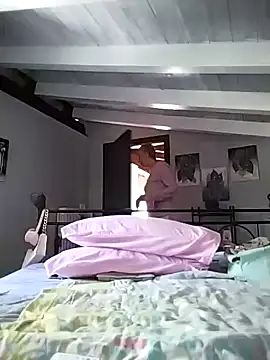 divinaerotica online show from April 9, 11:48 am