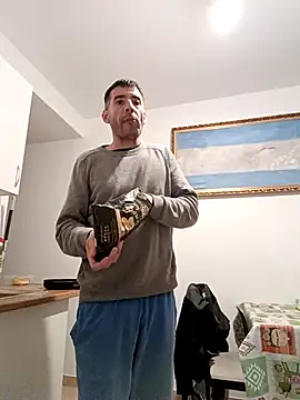 Snapshot of juanignacioargentino chatting on February 9, 10:32 pm juanignacioargentino online show from February 9, 10:32 pm