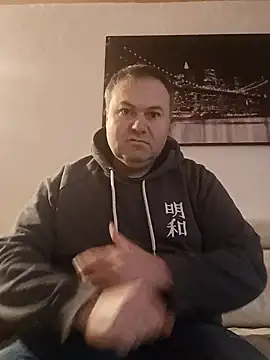 Snapshot of Pourleplasirs chatting on February 3, 10:54 pm Pourleplasirs online show from February 3, 10:54 pm