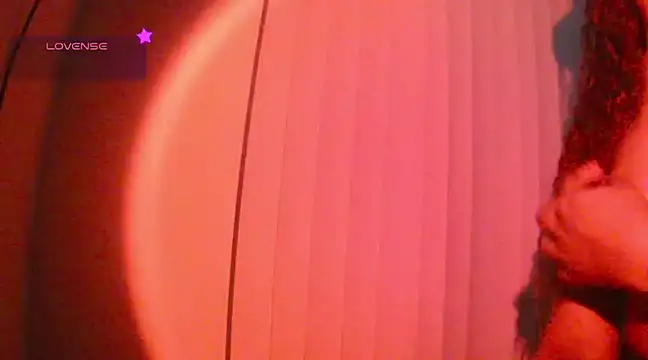 Snapshot of kinkyprincesskyrra chatting on February 19, 8:41 pm kinkyprincesskyrra online show from February 19, 8:41 pm