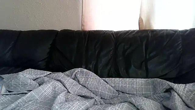 Troyt87 online show from March 22, 10:48 pm