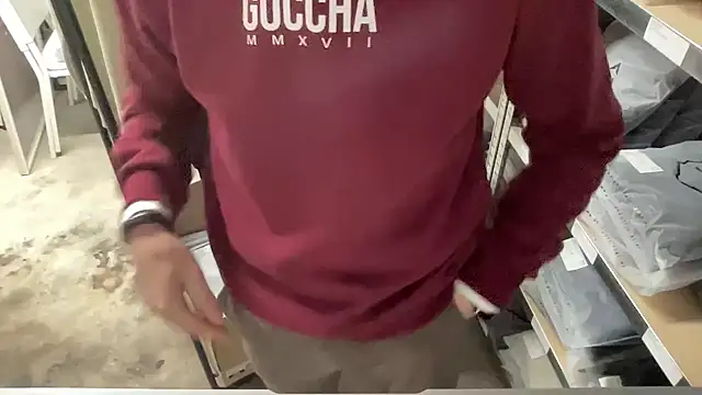 bullyboyy online show from November 25, 7:36 pm