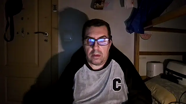 Snapshot of Usame_como_quieras chatting on January 29, 5:09 am Usame como quieras online show from January 29, 5:09 am