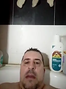 Usame como quieras online show from March 21, 1:26 pm