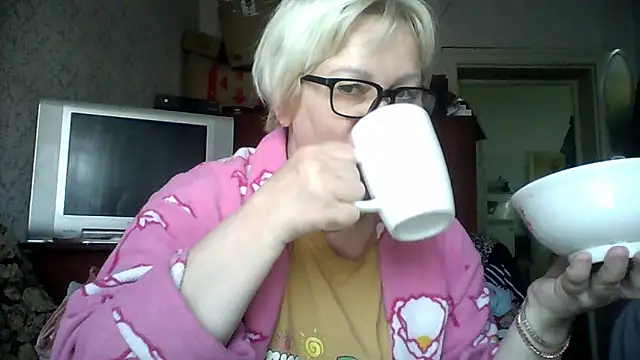 Mayya4321 online show from April 5, 6:43 am