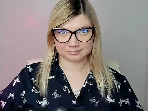 Lola moree online show from October 8, 6:05 pm