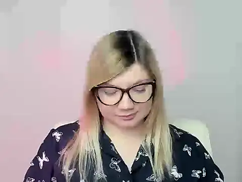 Lola moree online show from October 20, 11:43 am