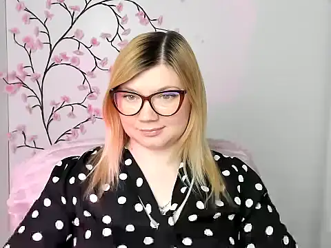 Lola moree online show from March 31, 11:54 am