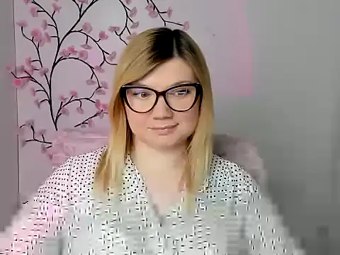 Lola moree online show from April 10, 11:37 am