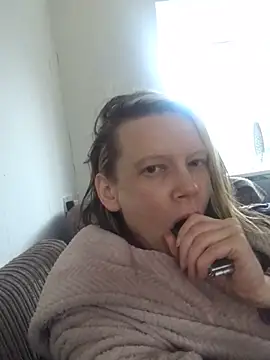 blondey206 online show from March 11, 6:43 am