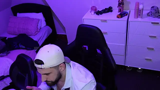 lucas kazimm online show from January 30, 3:51 pm