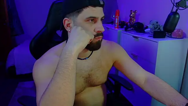 lucas kazimm online show from March 3, 9:05 pm