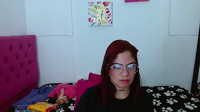 hornny cougar online show from February 14, 2:50 am