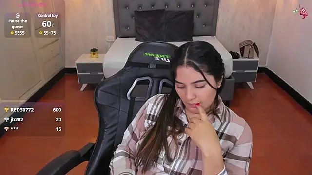 Hadley  online show from March 1, 9:29 am