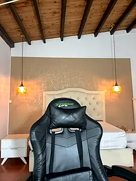 Hadley  online show from September 13, 3:17 am