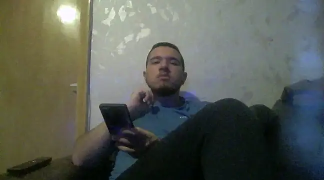 Drag Queen online show from February 28, 7:35 pm