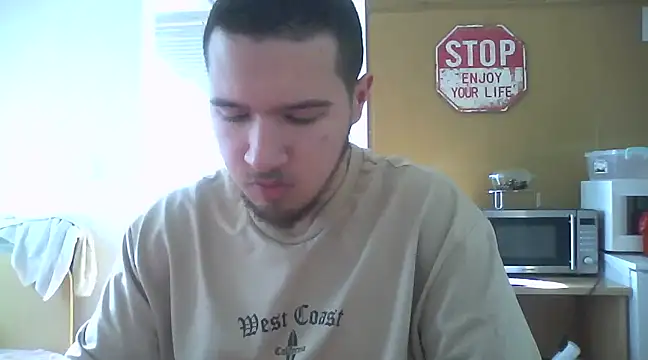 Drag Queen online show from March 10, 7:21 am