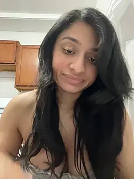 Snapshot of Cristinasunny chatting on June 11, 2:22 am Cristinasunny online show from June 11, 2:22 am