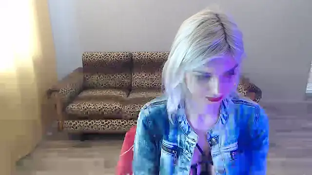 SexyBeatriice online show from February 15, 7:27 am