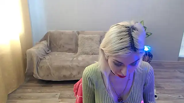 SexyBeatriice online show from April 11, 6:18 am