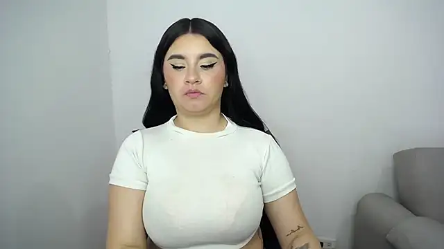 Sara Braun 1 online show from February 3, 7:00 pm