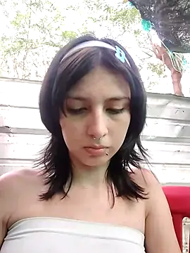 Maiden-Hot online show from February 26, 7:49 pm