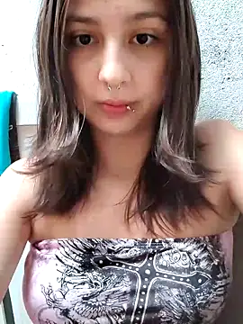 Maiden-Hot online show from April 3, 8:18 pm