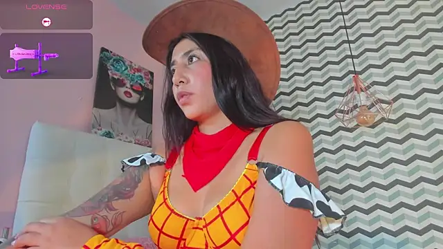 CALANTHELOVE1 online show from March 17, 3:14 am