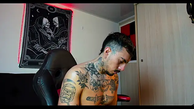 Snapshot of scockpion__ chatting on February 11, 8:05 am scockpion online show from February 11, 8:05 am