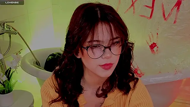 Hotary Yuko online show from November 1, 3:30 am