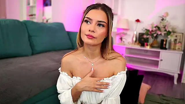 Midnight Seduction online show from October 30, 7:25 pm