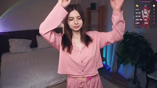 ErlinaBuoy online show from March 9, 5:06 pm