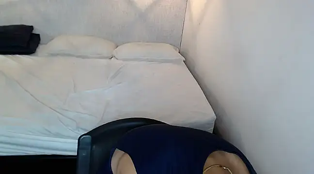 Snapshot of Liiamthompson chatting on March 12, 8:20 pm Liiamthompson online show from March 12, 8:20 pm