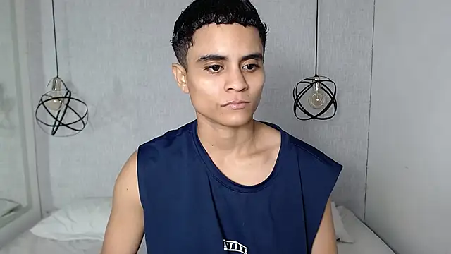 Snapshot of Liiamthompson chatting on March 18, 12:14 pm Liiamthompson online show from March 18, 12:14 pm