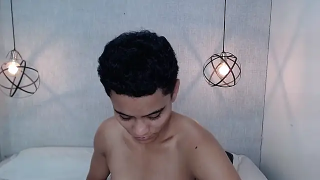 Snapshot of Liiamthompson chatting on March 18, 6:26 pm Liiamthompson online show from March 18, 6:26 pm