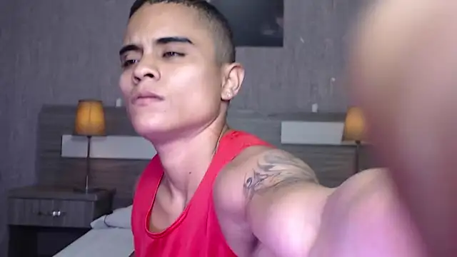 Snapshot of Liiamthompson chatting on September 19, 11:22 am Liiamthompson online show from September 19, 11:22 am