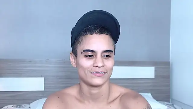 Snapshot of Liiamthompson chatting on October 3, 11:35 pm Liiamthompson online show from October 3, 11:35 pm