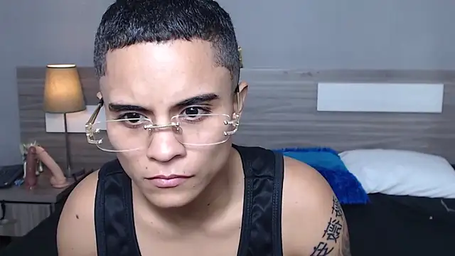 Snapshot of Liiamthompson chatting on October 12, 11:53 am Liiamthompson online show from October 12, 11:53 am