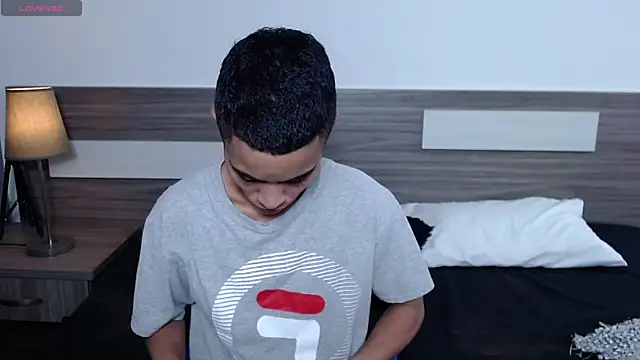 Snapshot of Liiamthompson chatting on November 5, 11:21 am Liiamthompson online show from November 5, 11:21 am