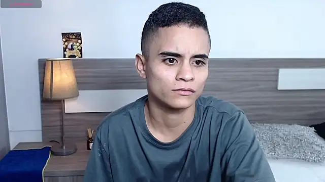 Snapshot of Liiamthompson chatting on November 28, 9:39 pm Liiamthompson online show from November 28, 9:39 pm