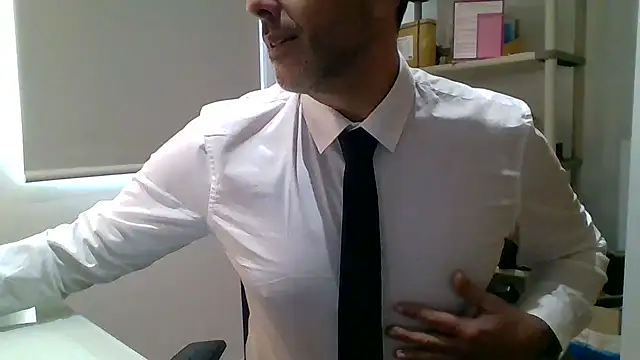 66MA69 online show from November 28, 3:47 pm