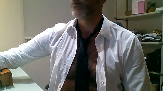 66MA69 online show from March 8, 1:36 am