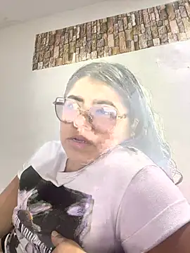 viccky vick online show from February 5, 6:26 pm