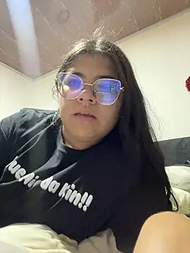 viccky vick online show from March 16, 7:49 pm