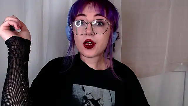 purplewitch online show from February 3, 12:20 am